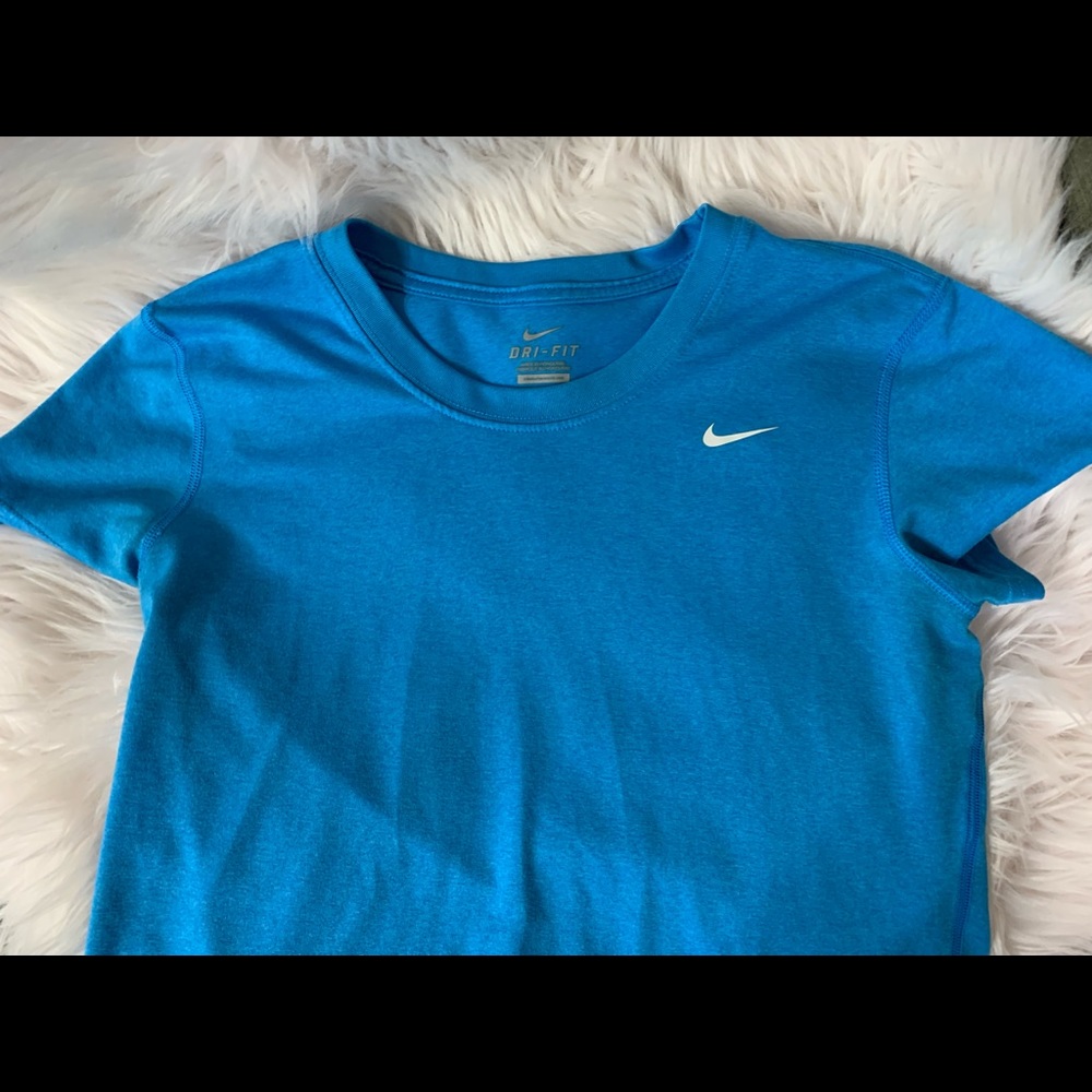 Nike Dri Fit Shirt SMALL Blue